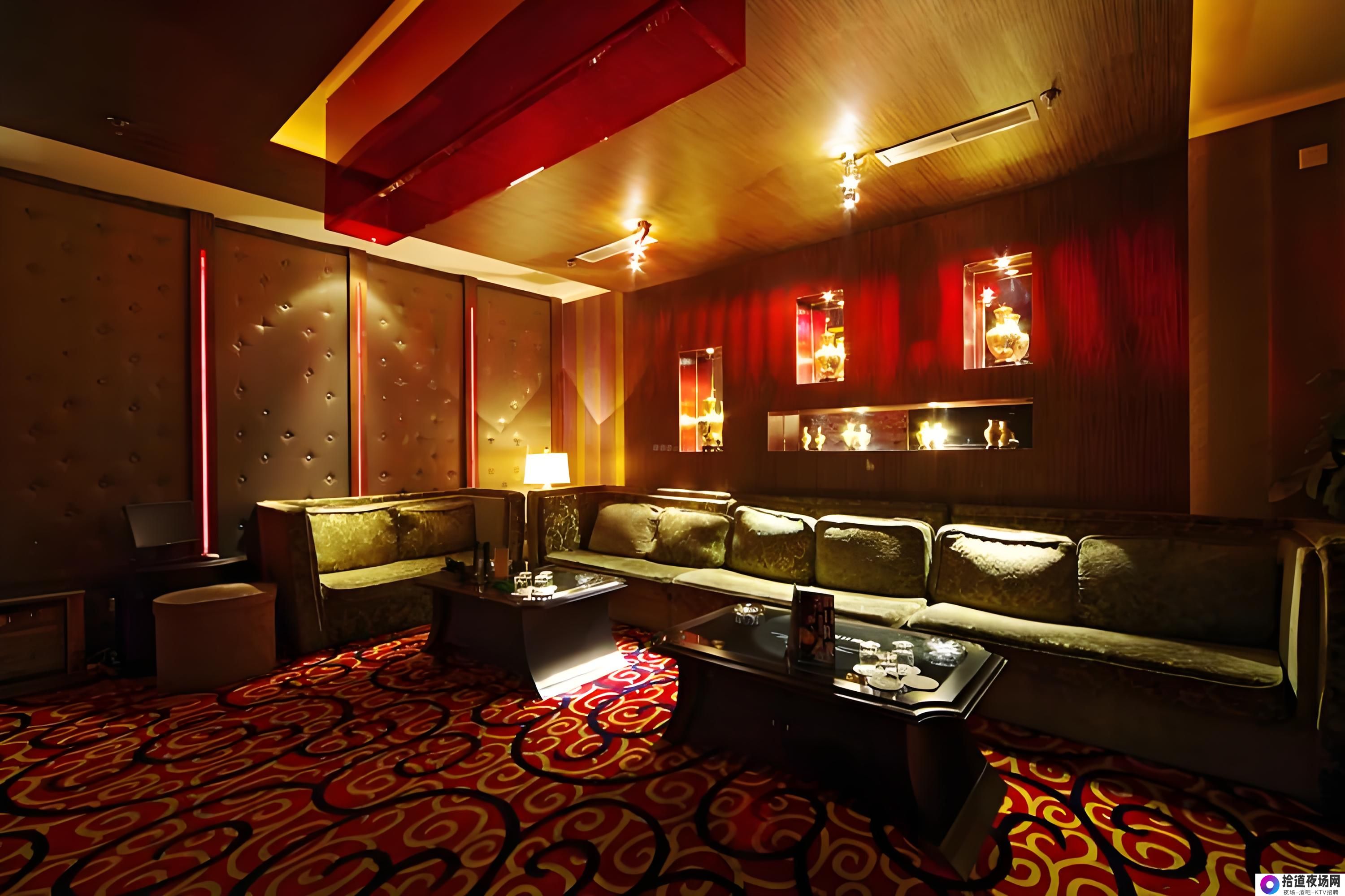 北京高端KTV诚聘服务员，小费高达3000元：加入我们，共创精彩夜晚！